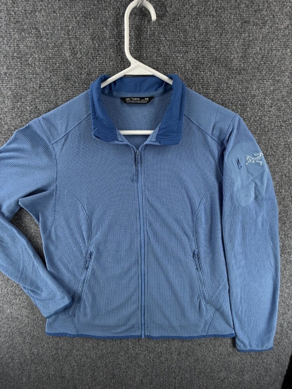 Arc'teryx Delta LT Waffle Fleece Logo Medium Blue Women Jacket Solid Polyester